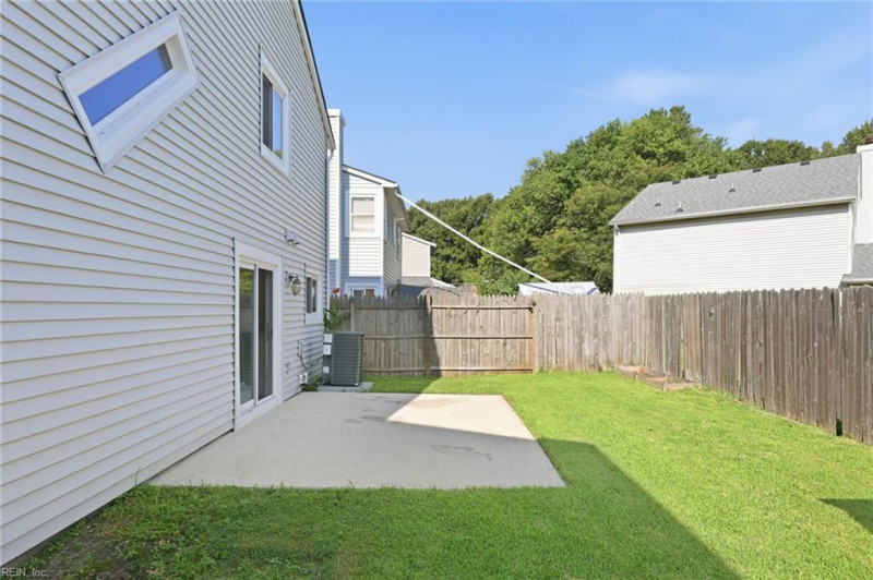 Photo 12 of 45 residential for sale in Virginia Beach virginia