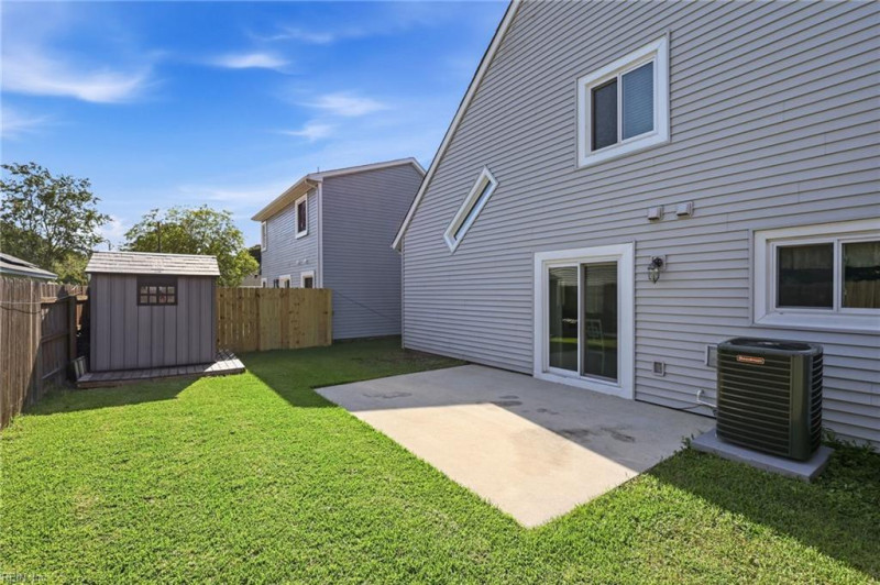 Photo 14 of 45 residential for sale in Virginia Beach virginia