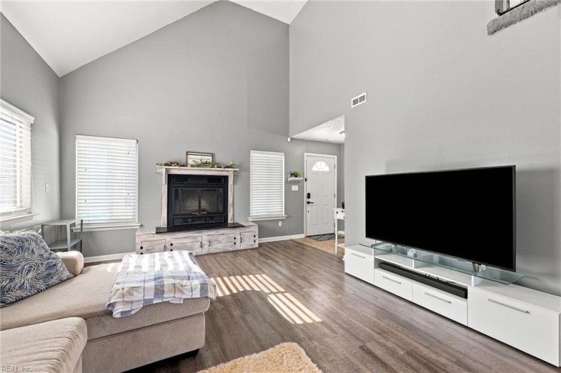 Photo 33 of 45 residential for sale in Virginia Beach virginia