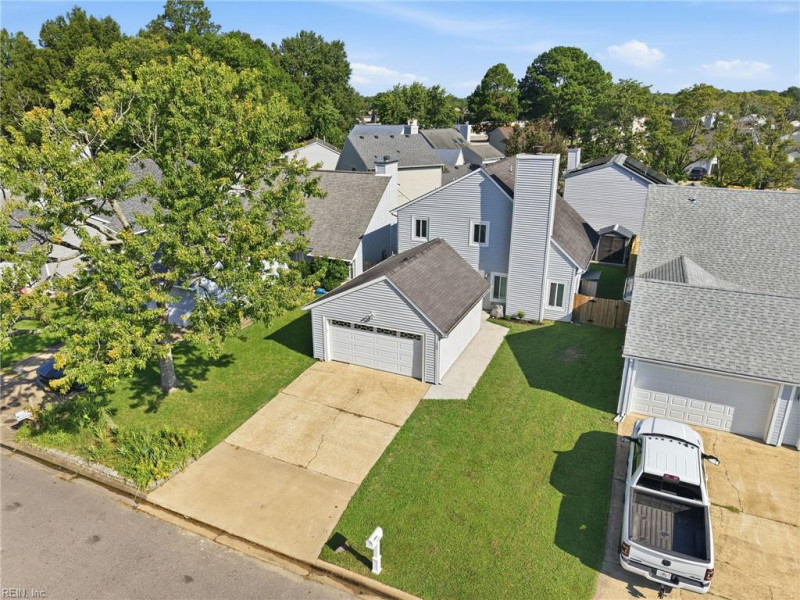 Photo 4 of 45 residential for sale in Virginia Beach virginia