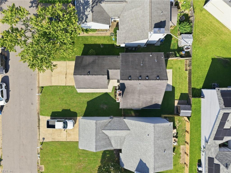 Photo 5 of 45 residential for sale in Virginia Beach virginia