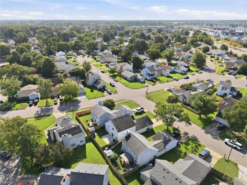 Photo 9 of 45 residential for sale in Virginia Beach virginia