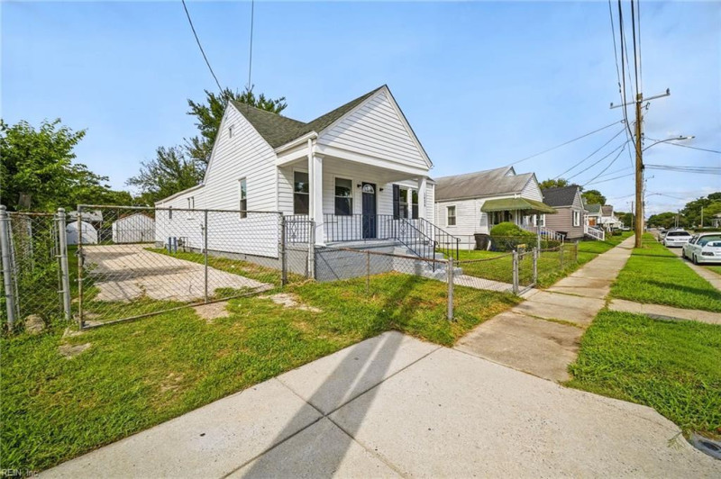 Photo 2 of 26 residential for sale in Portsmouth virginia Photo 2 of 26 residential for sale in Portsmouth virginia