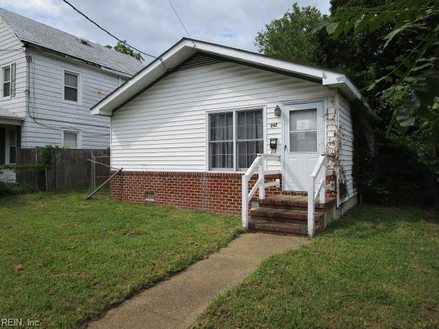 Photo 3 of 15 residential for sale in Hampton virginia