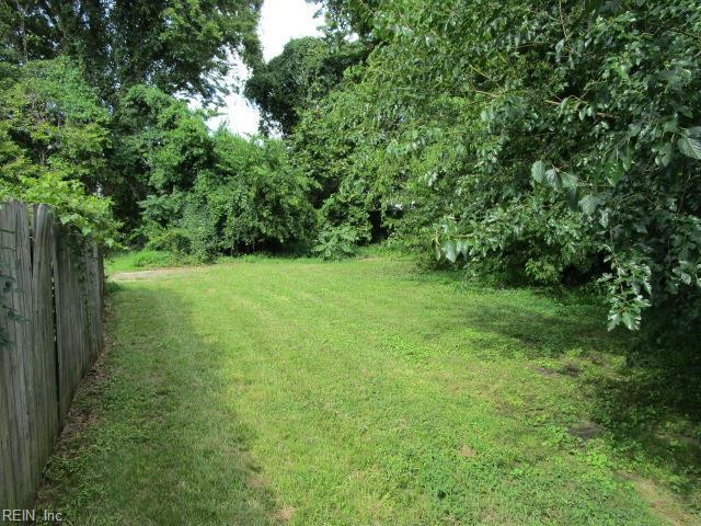 Photo 5 of 15 residential for sale in Hampton virginia