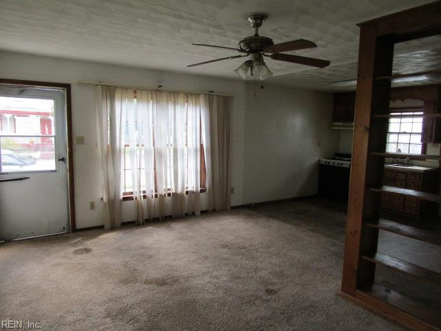 Photo 7 of 15 residential for sale in Hampton virginia