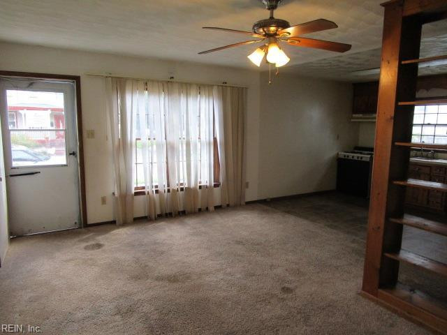 Photo 8 of 15 residential for sale in Hampton virginia
