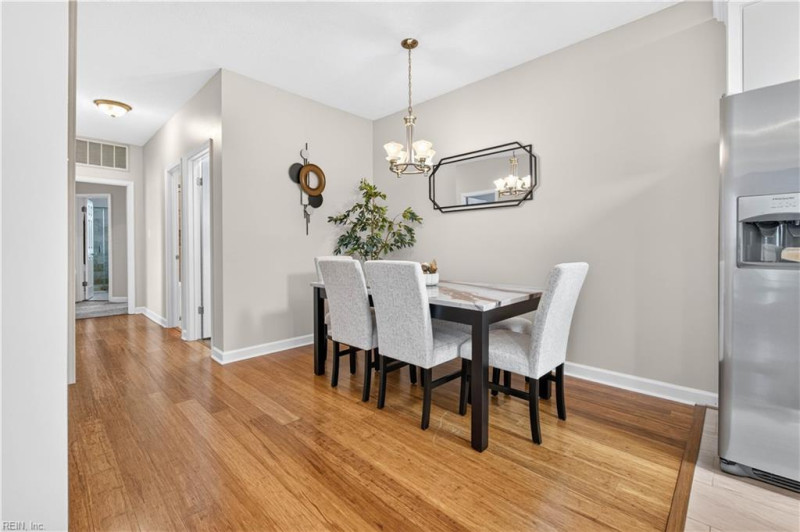 Photo 12 of 49 residential for sale in Virginia Beach virginia