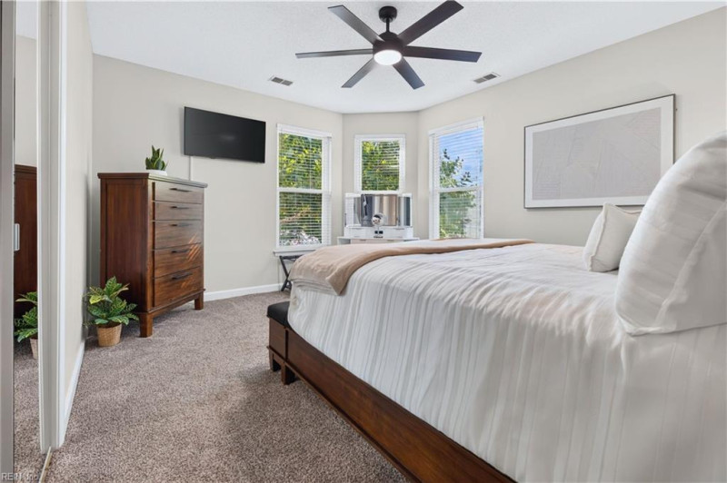 Photo 20 of 49 residential for sale in Virginia Beach virginia