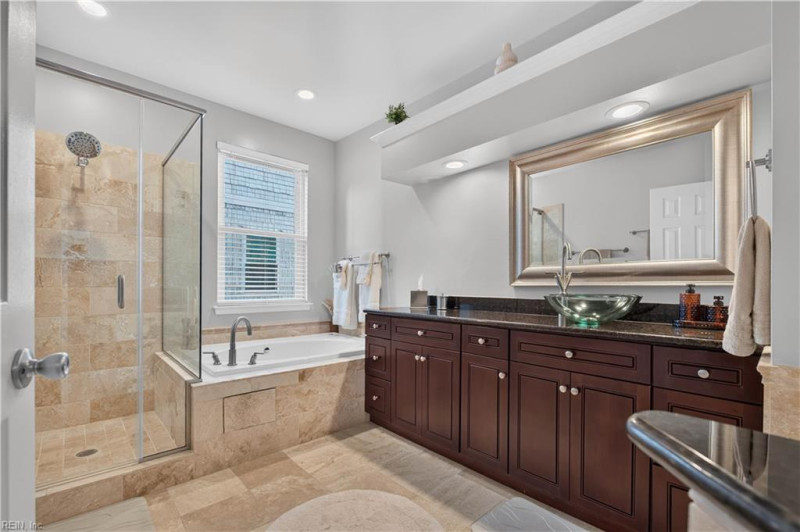 Photo 4 of 49 residential for sale in Virginia Beach virginia