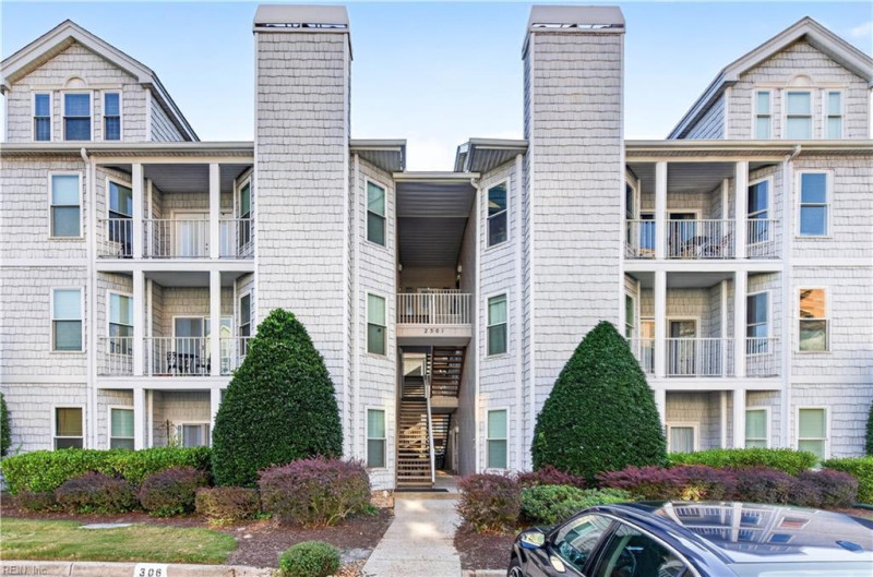 Photo 6 of 49 residential for sale in Virginia Beach virginia