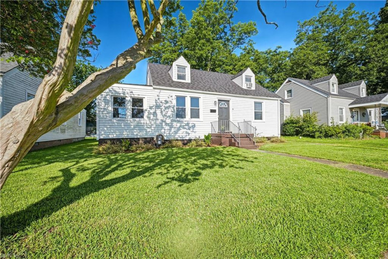 Photo 2 of 37 residential for sale in Portsmouth virginia Photo 2 of 37 residential for sale in Portsmouth virginia