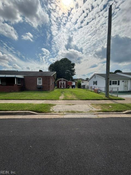 Photo 3 of 22 residential for sale in Portsmouth virginia Photo 3 of 22 residential for sale in Portsmouth virginia