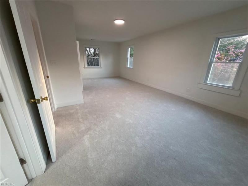 Photo 18 of 25 residential for sale in Norfolk virginia