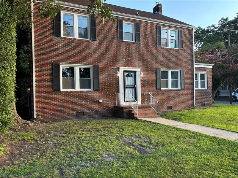 Photo 2 of 25 residential for sale in Norfolk virginia