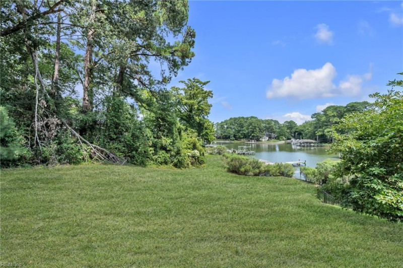 Photo 10 of 40 residential for sale in Virginia Beach virginia