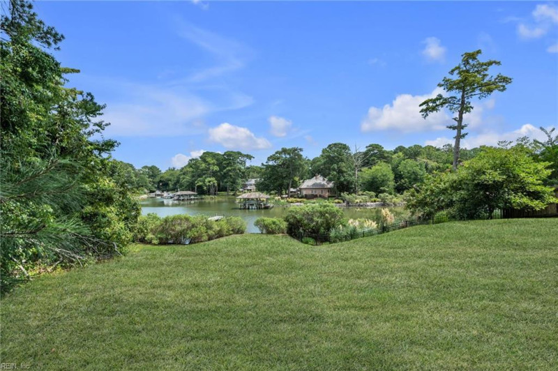 Photo 9 of 40 residential for sale in Virginia Beach virginia