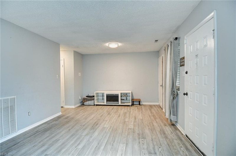 Photo 6 of 38 residential for sale in Virginia Beach virginia Photo 6 of 38 residential for sale in Virginia Beach virginia