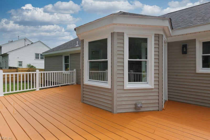 Photo 17 of 21 residential for sale in Chesapeake virginia