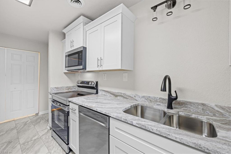 Photo 12 of 26 residential for sale in Norfolk virginia