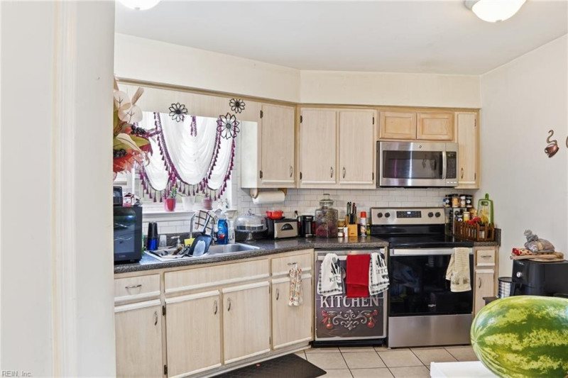 Photo 8 of 30 residential for sale in Norfolk virginia Photo 8 of 30 residential for sale in Norfolk virginia