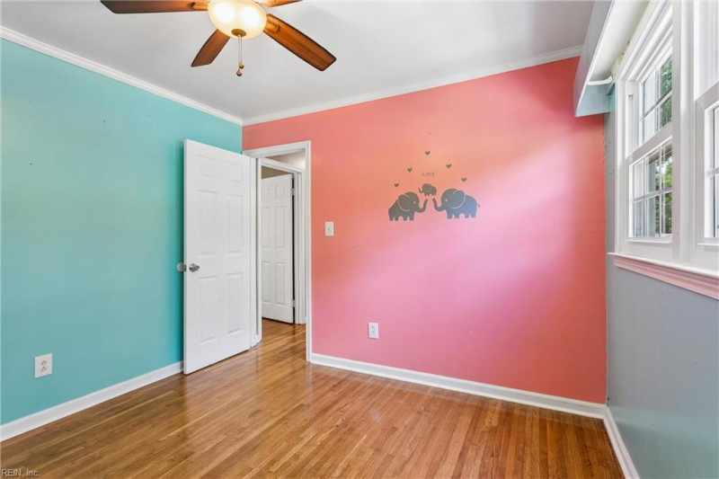 Photo 28 of 50 residential for sale in Poquoson virginia