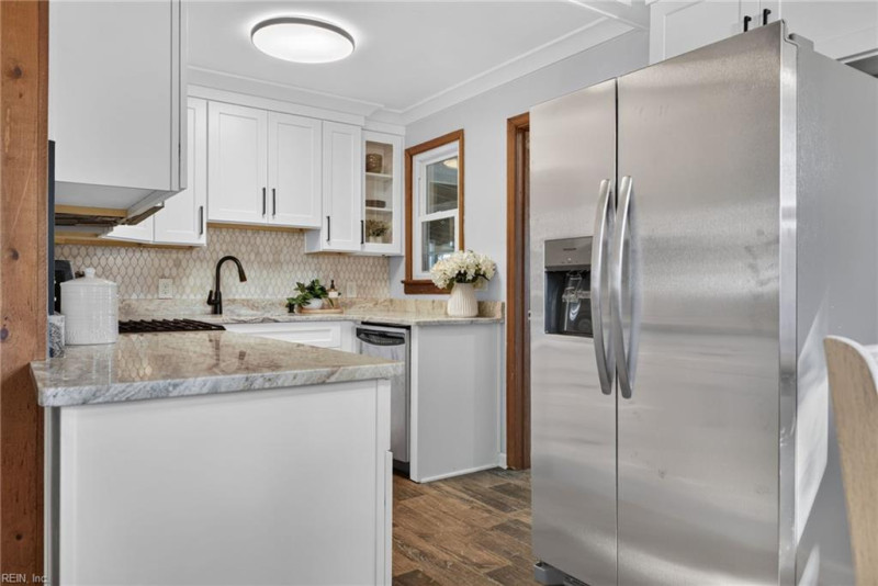 Photo 6 of 23 residential for sale in Norfolk virginia