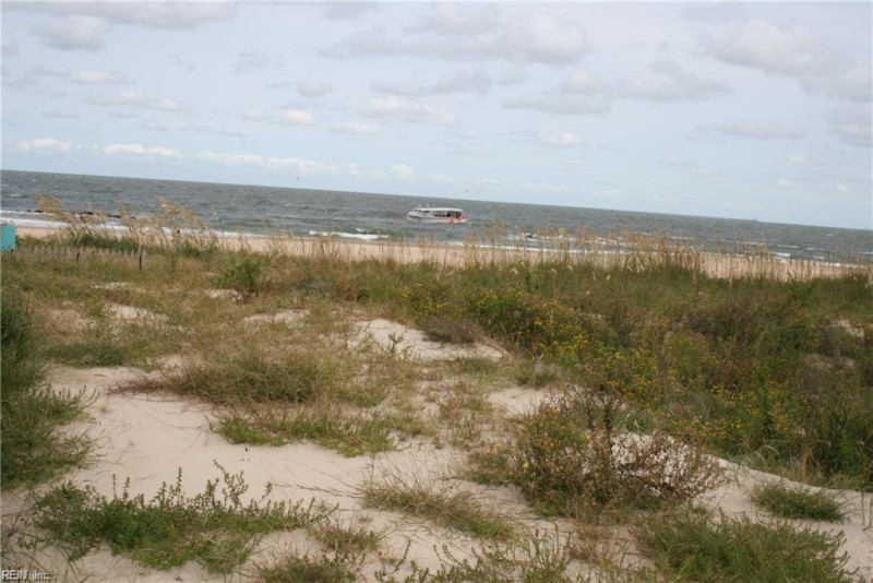 Photo 5 of 6 land for sale in Norfolk virginia