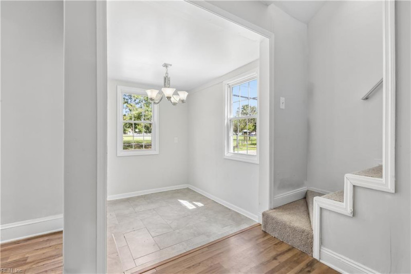 Photo 17 of 38 residential for sale in Norfolk virginia