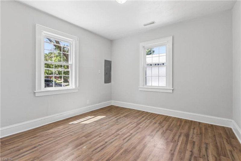 Photo 24 of 38 residential for sale in Norfolk virginia