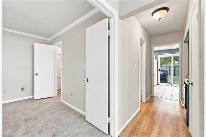 Photo 14 of 40 residential for sale in Virginia Beach virginia