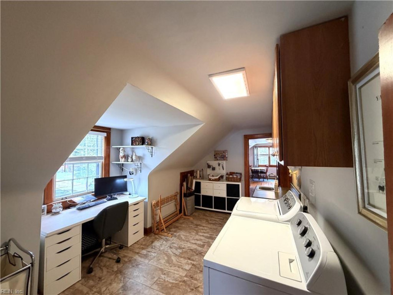 Photo 24 of 44 residential for sale in Portsmouth virginia