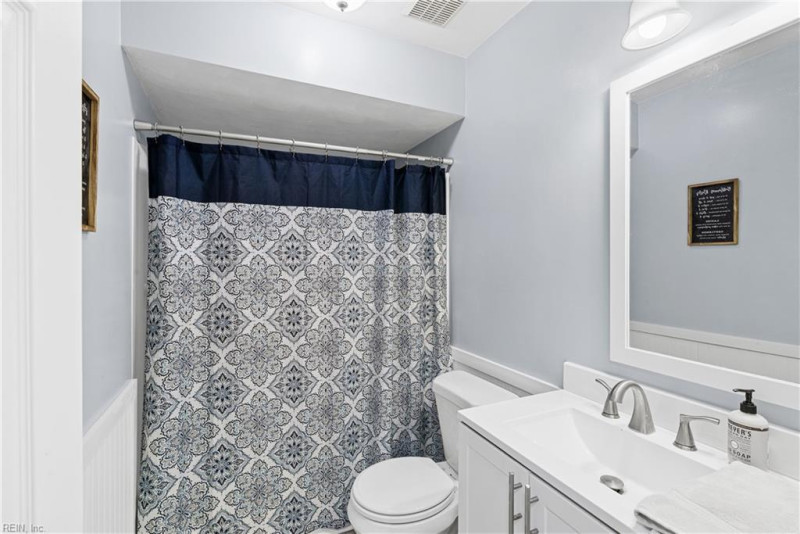 Photo 13 of 22 residential for sale in Chesapeake virginia Photo 13 of 22 residential for sale in Chesapeake virginia