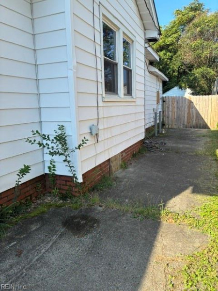 Photo 21 of 23 residential for sale in Chesapeake virginia Photo 21 of 23 residential for sale in Chesapeake virginia