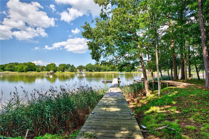 Photo 38 of 50 residential for sale in Chesapeake virginia Photo 38 of 50 residential for sale in Chesapeake virginia