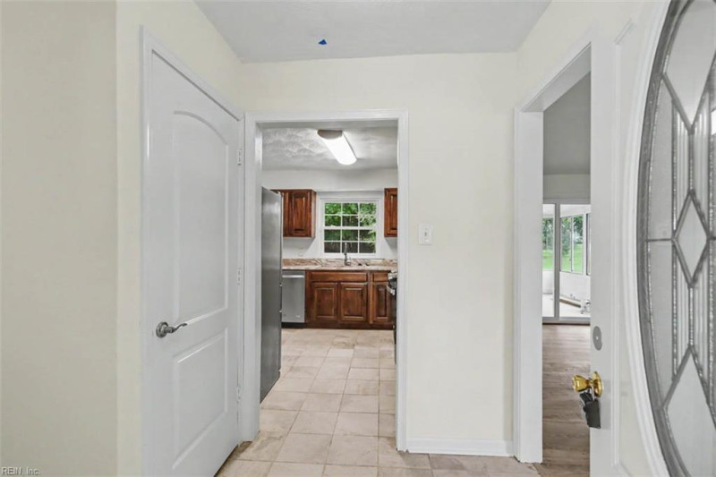 Photo 5 of 37 residential for sale in Newport News virginia Photo 5 of 37 residential for sale in Newport News virginia