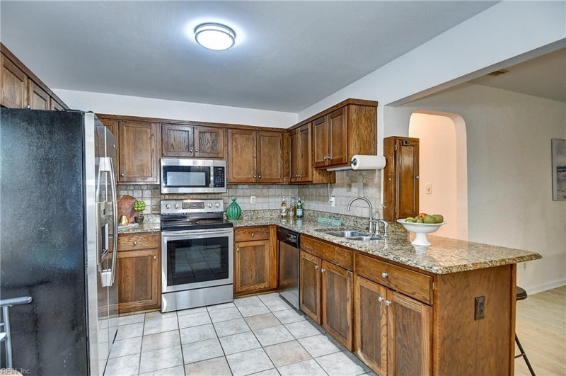 Photo 13 of 50 residential for sale in Chesapeake virginia Photo 13 of 50 residential for sale in Chesapeake virginia