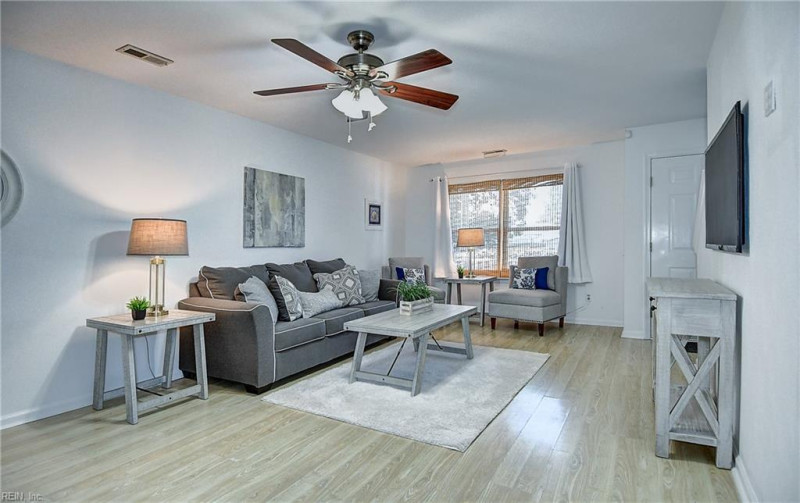 Photo 6 of 50 residential for sale in Chesapeake virginia Photo 6 of 50 residential for sale in Chesapeake virginia