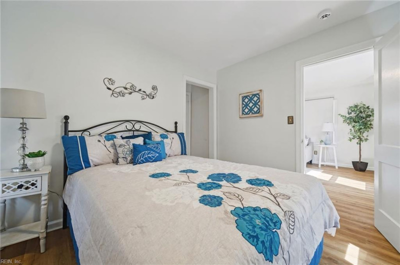Photo 14 of 30 residential for sale in Hampton virginia