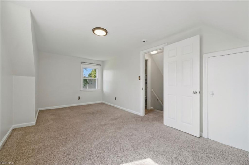 Photo 16 of 30 residential for sale in Hampton virginia