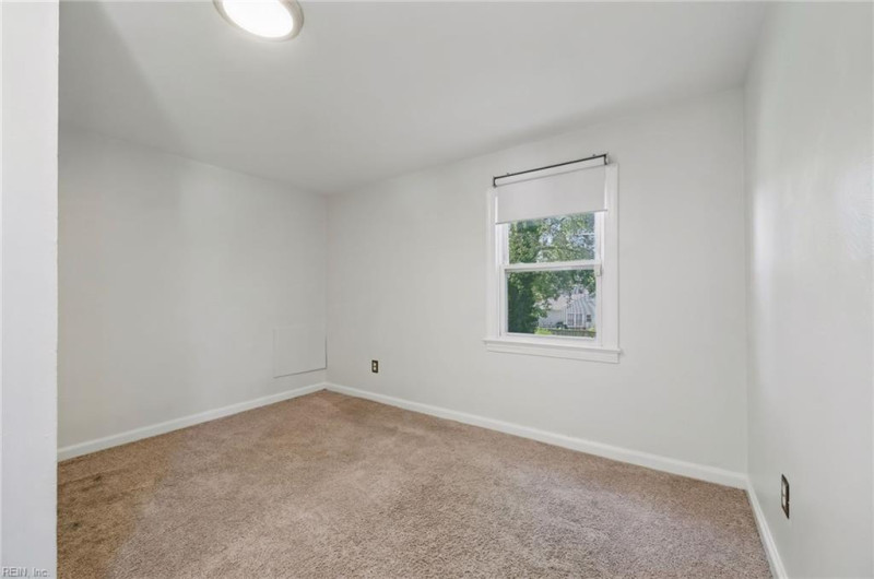 Photo 19 of 30 residential for sale in Hampton virginia