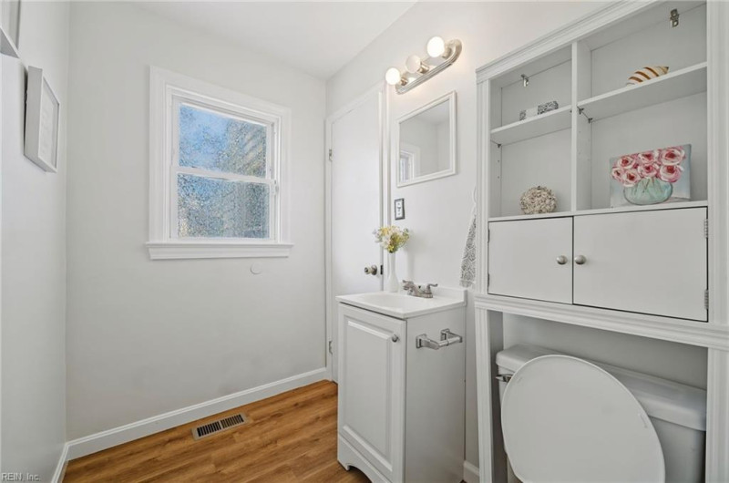 Photo 22 of 30 residential for sale in Hampton virginia