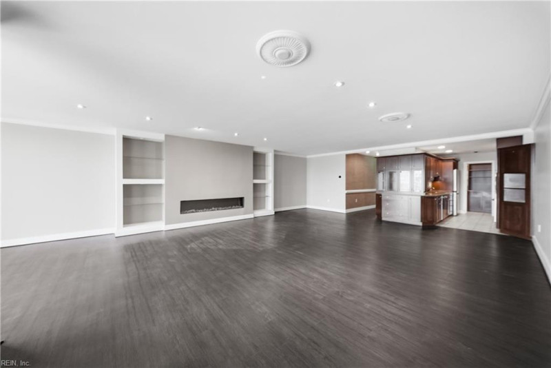 Photo 16 of 50 residential for sale in Norfolk virginia