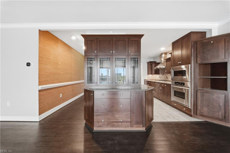 Photo 18 of 50 residential for sale in Norfolk virginia