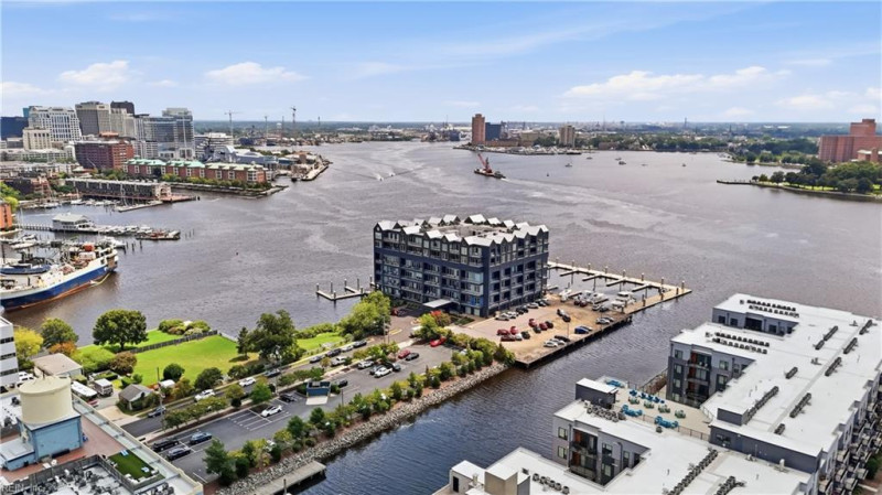 Photo 4 of 50 residential for sale in Norfolk virginia