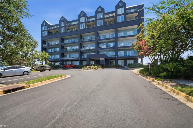 Photo 6 of 50 residential for sale in Norfolk virginia