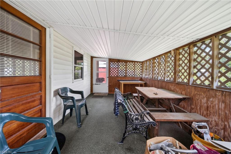Photo 11 of 20 residential for sale in Hampton virginia