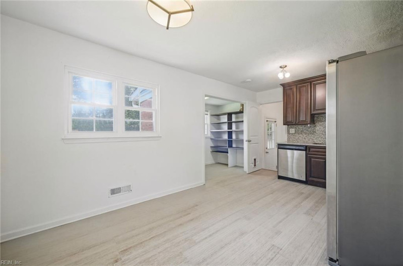 Photo 16 of 39 residential for sale in Norfolk virginia Photo 16 of 39 residential for sale in Norfolk virginia