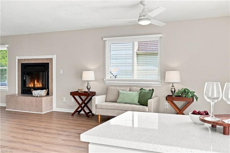 Photo 8 of 32 residential for sale in Virginia Beach virginia