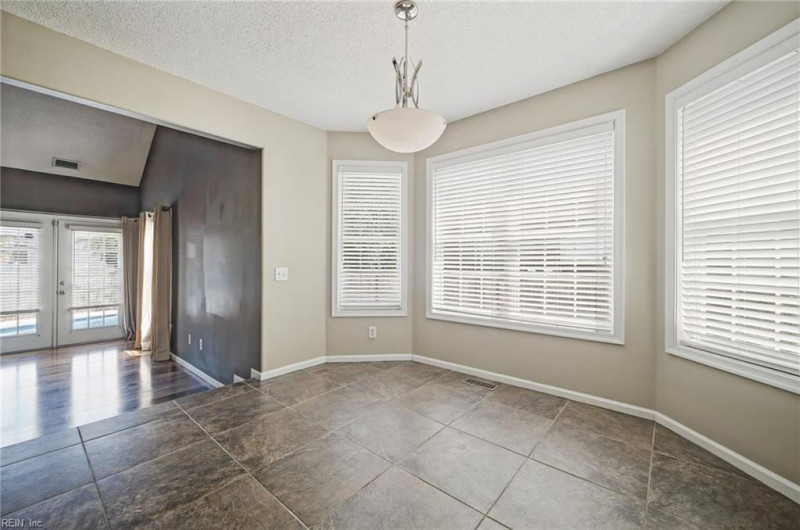 Photo 7 of 50 residential for sale in Virginia Beach virginia